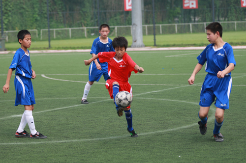 “奥城杯”北京市中小学校园足球赛小学甲组确定冠军归属