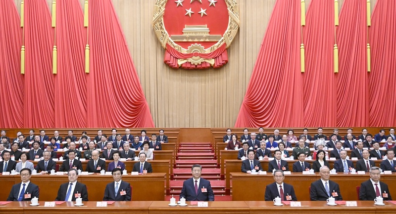 十四届全国人大三次会议在京闭幕
