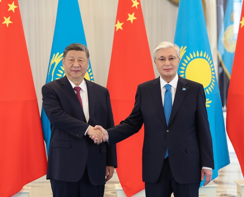 习近平主席同哈萨克斯坦总统托卡耶夫会谈